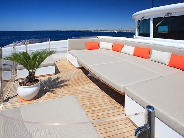yacht Ulysses