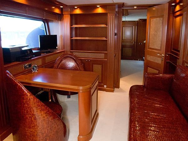 yacht Ulysses