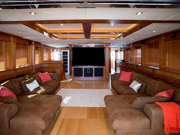 yacht Ulysses
