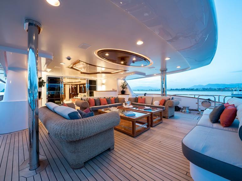 yacht Titian Pearl