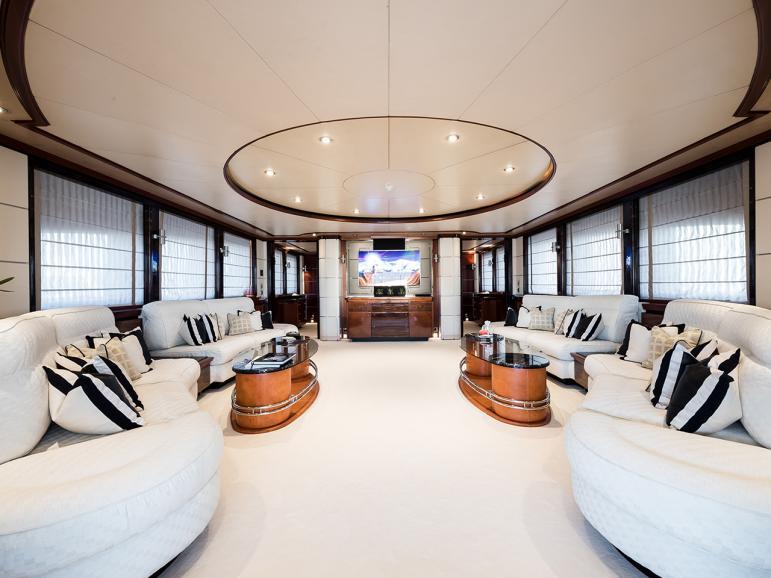 yacht Titian Pearl