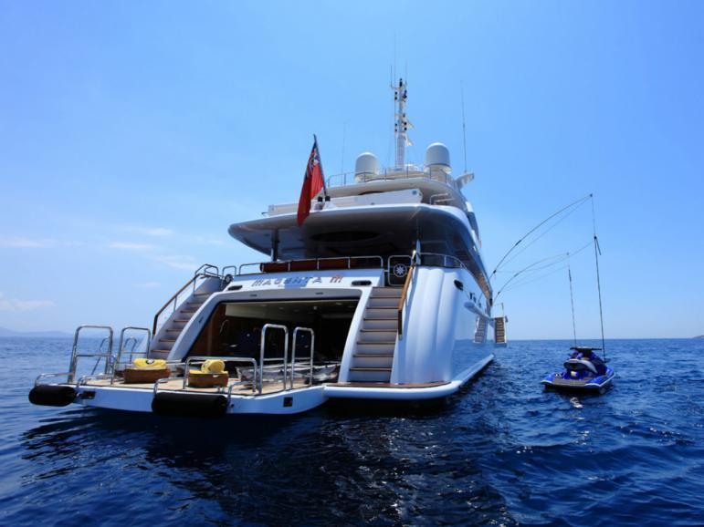 yacht Titian Pearl
