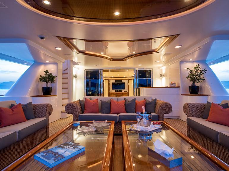 yacht Titian Pearl