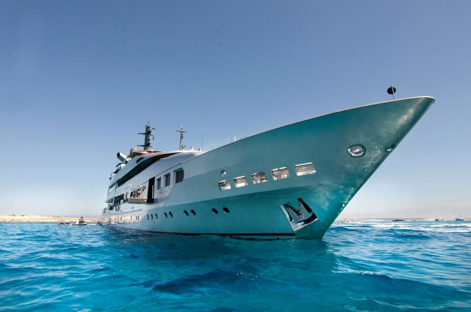 yacht Magna Grecia