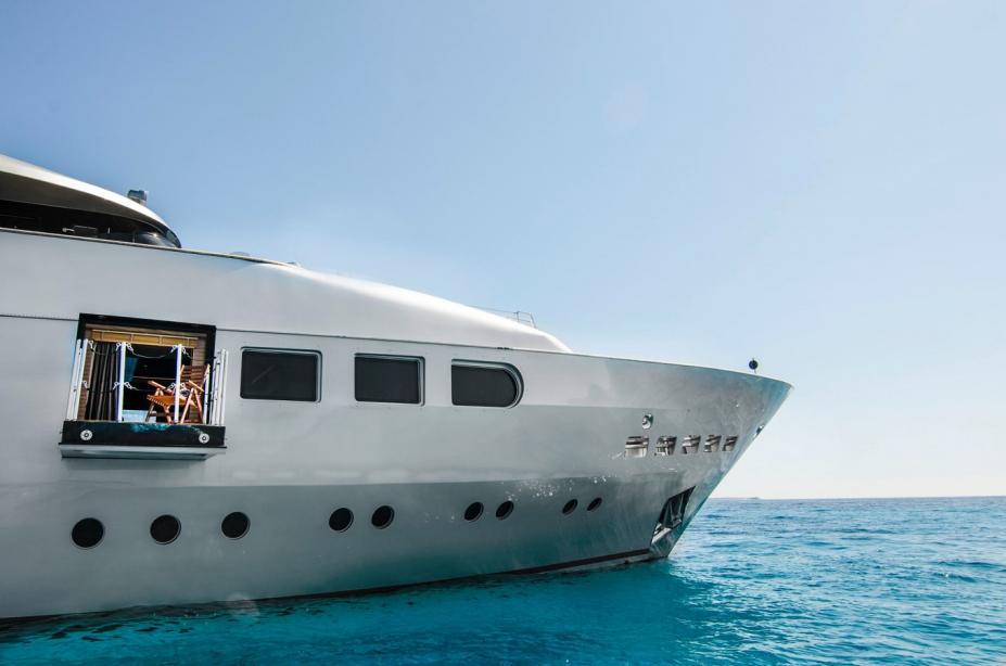 yacht Magna Grecia