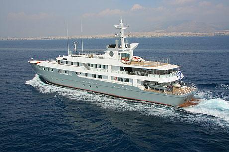 yacht Magna Grecia