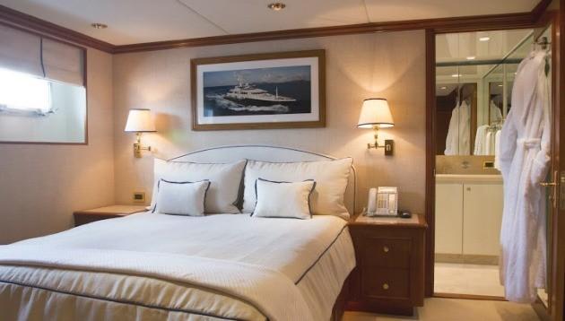 yacht True North