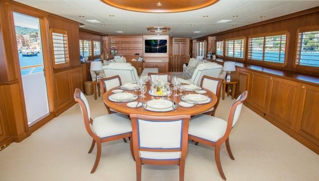 yacht True North