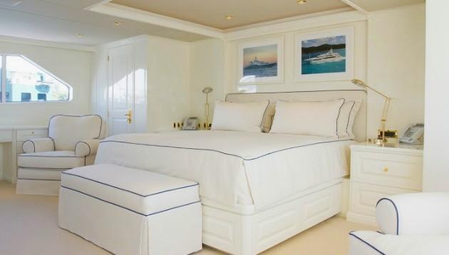 yacht True North