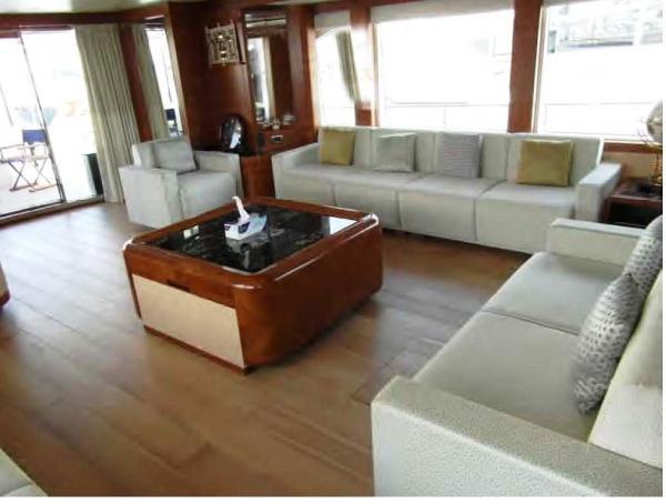 yacht Majesty 105