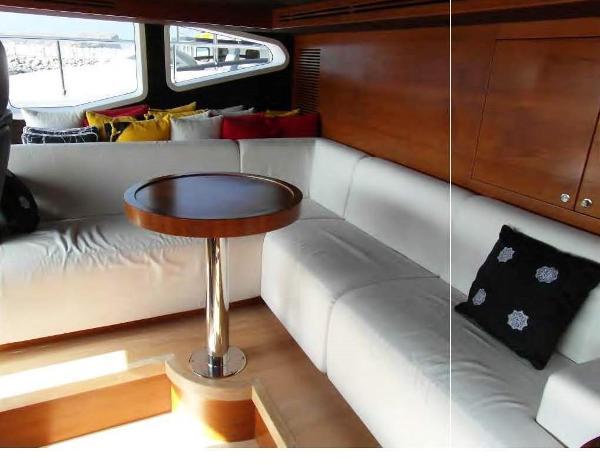 yacht Majesty 105