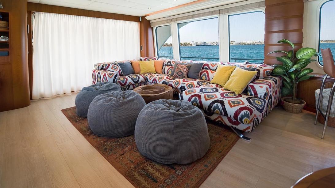 yacht Prana
