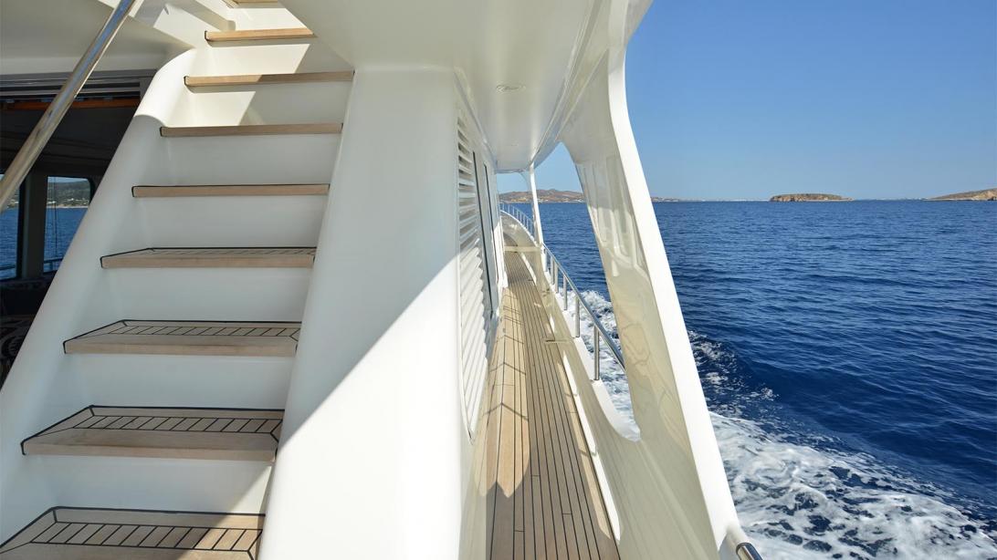 yacht Prana