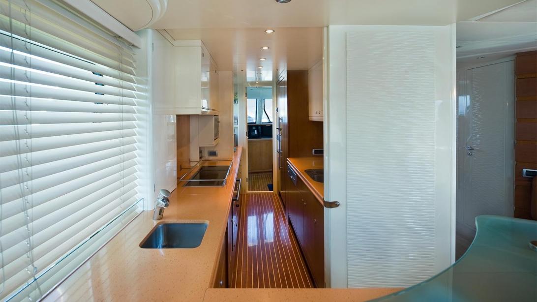 yacht Prana