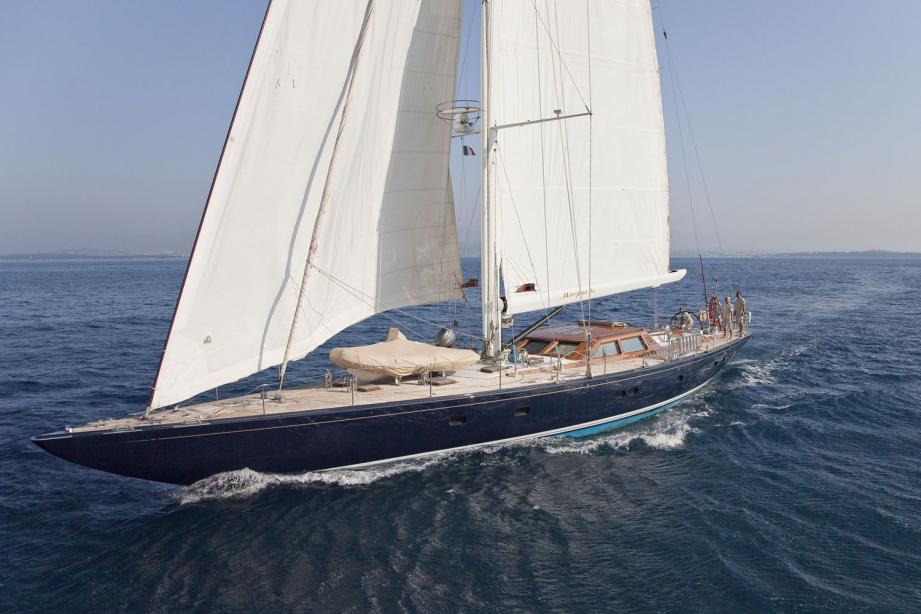 yacht Mariposa 3a