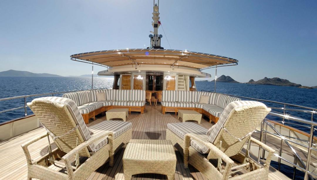 yacht Meserret