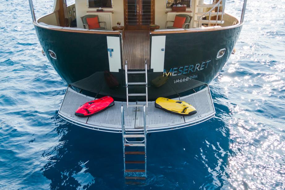 yacht Meserret