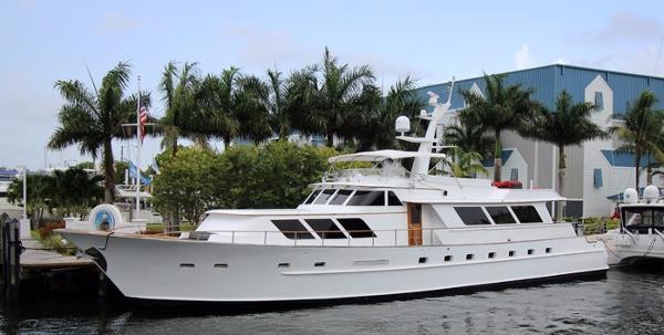 yacht Mia