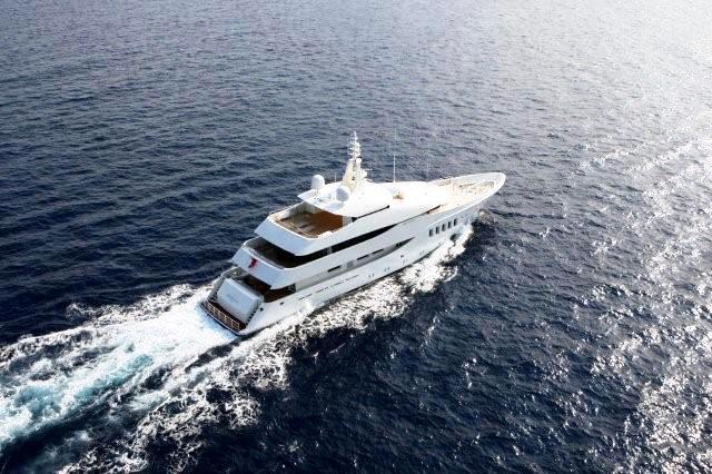 yacht Alkhor