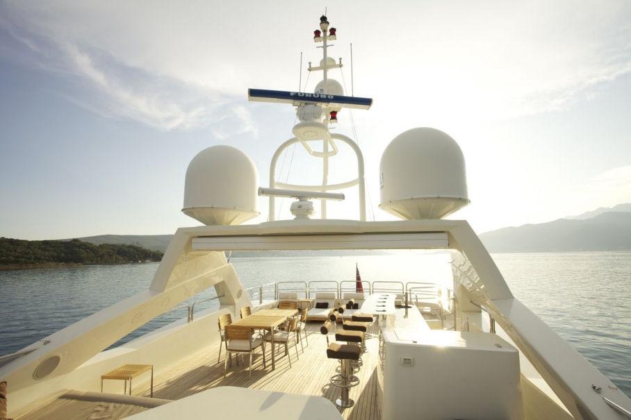 yacht Moliver