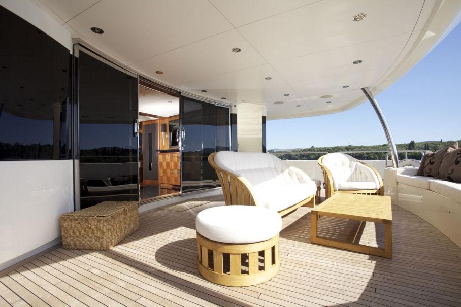 yacht Moliver
