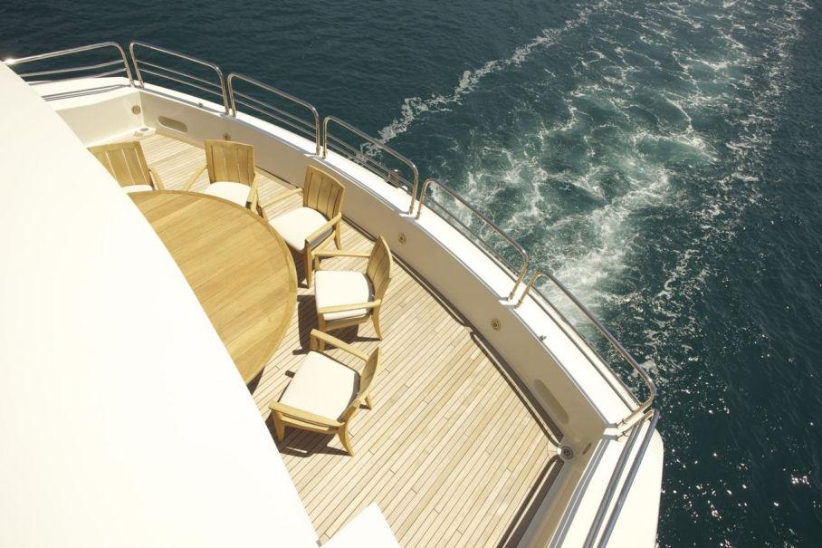 yacht Moliver