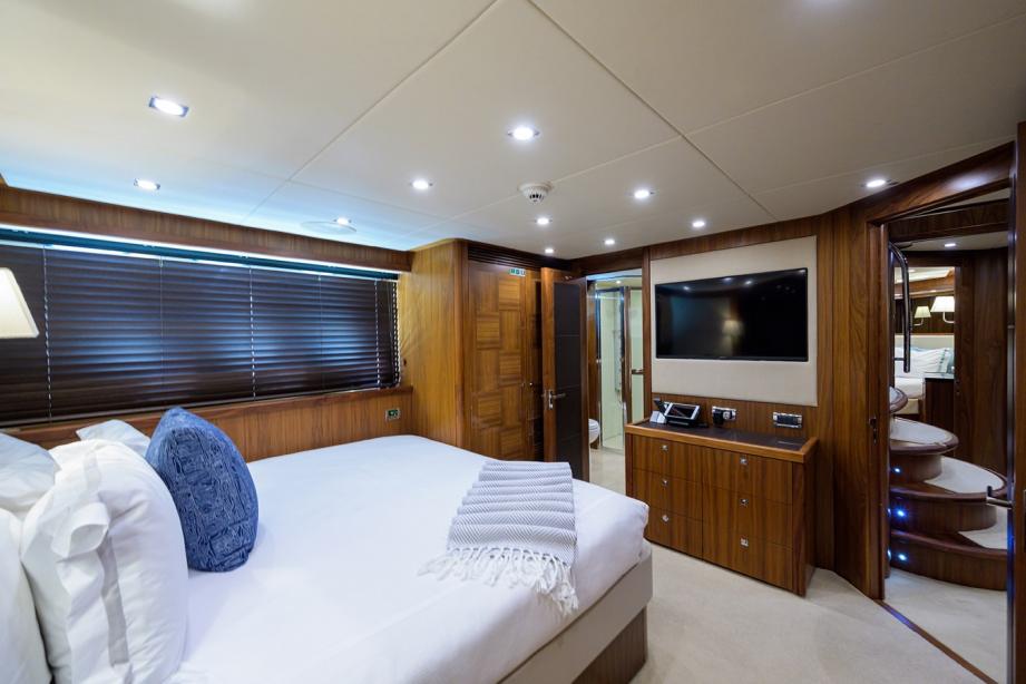 yacht Sullivan's Island