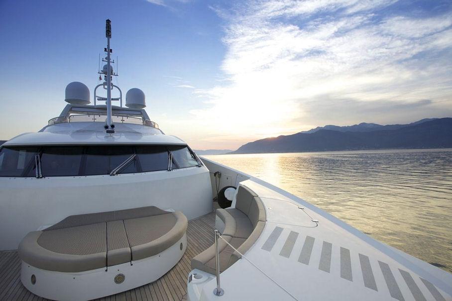yacht Moliver