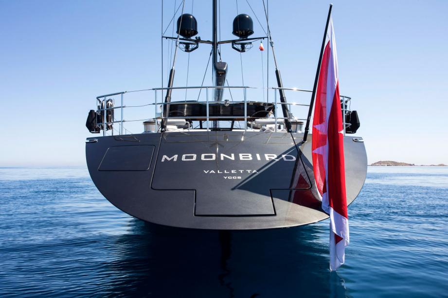 yacht Moonbird