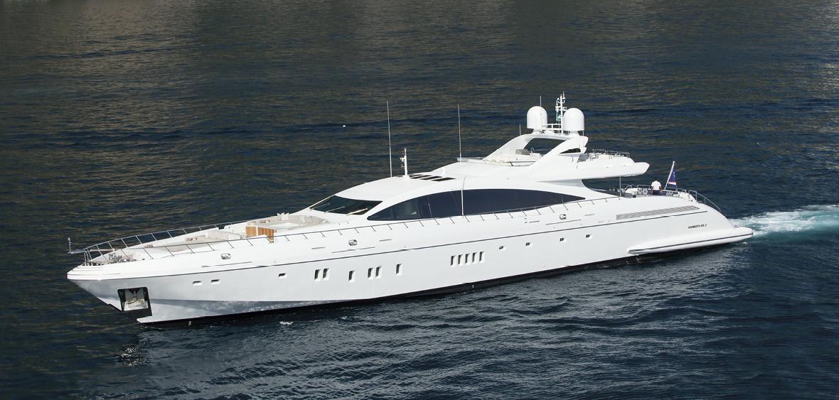 yacht Apricity