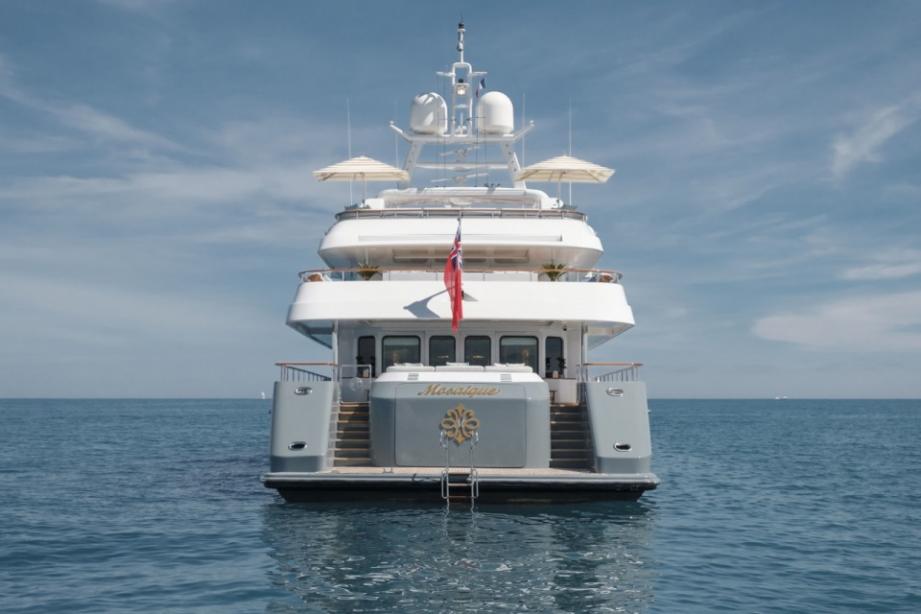 yacht Mosaique
