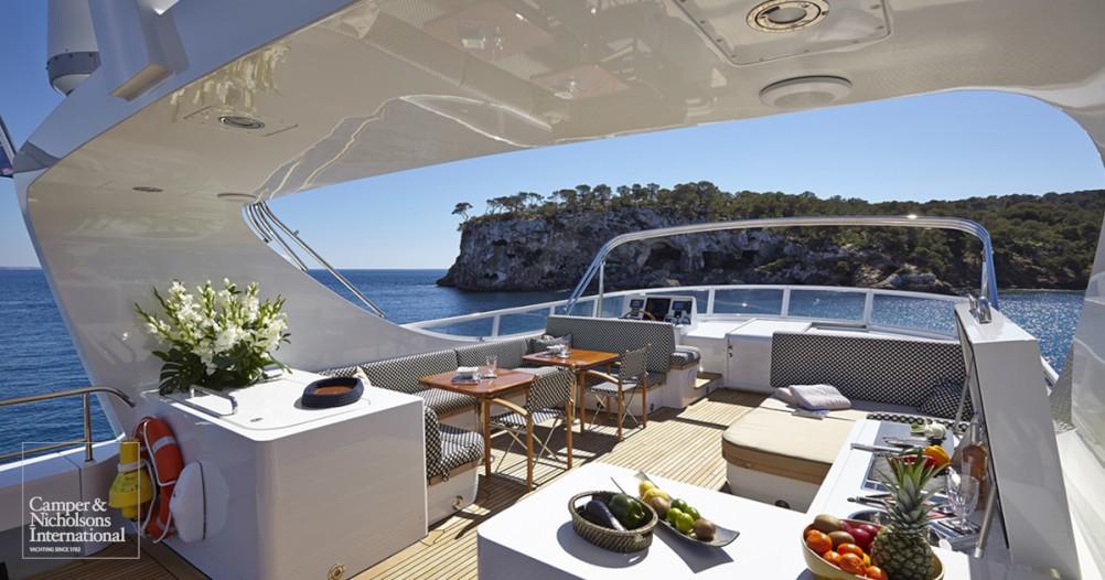 yacht Infinity