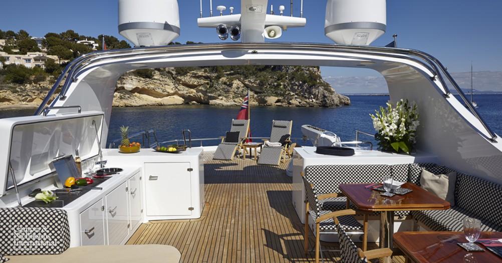 yacht Infinity