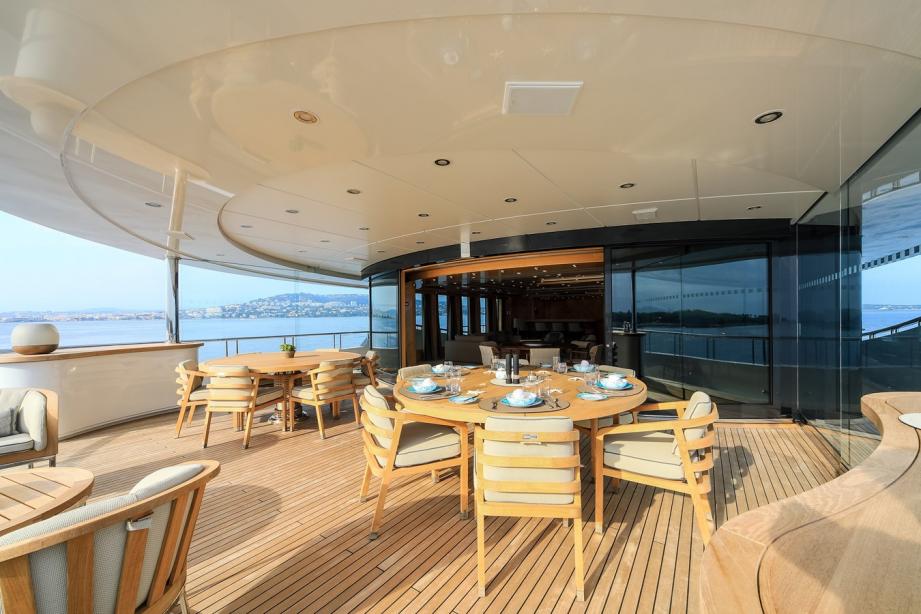 yacht AHS