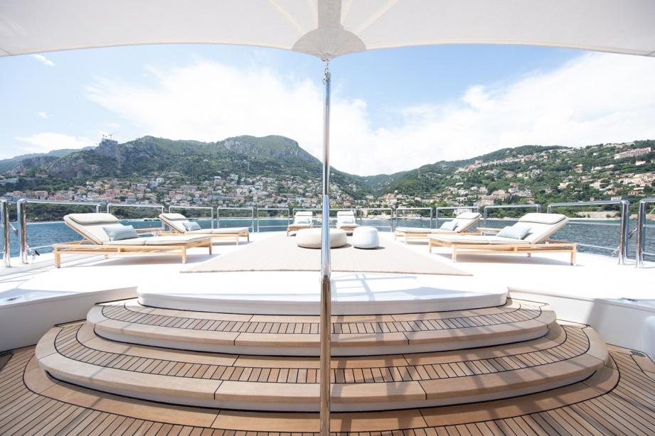 yacht AHS