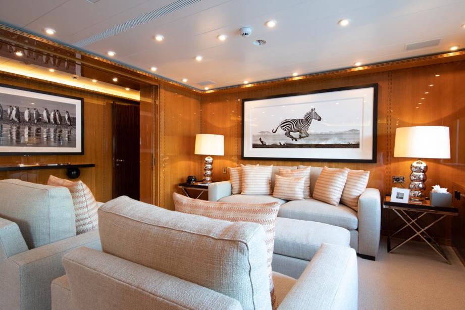 yacht AHS