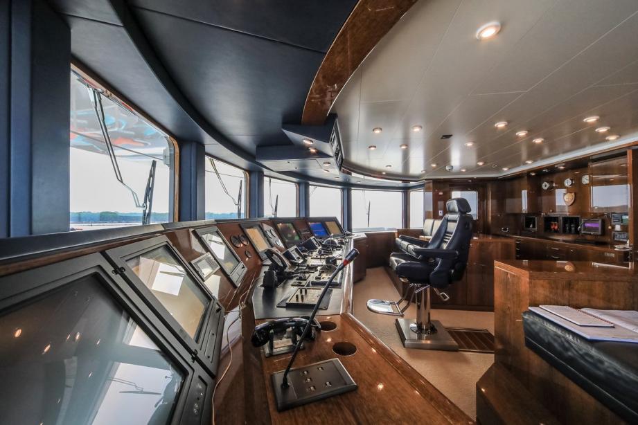 yacht AHS