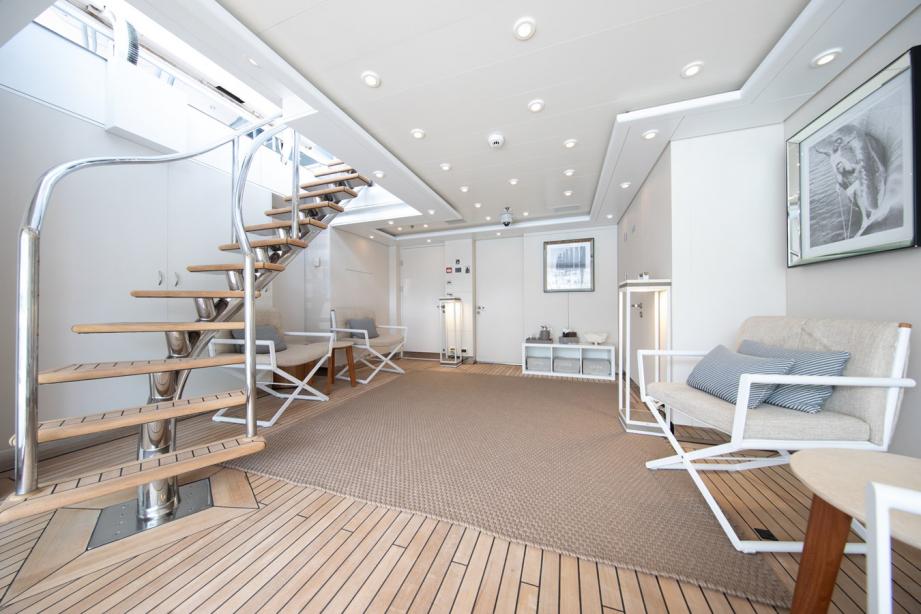 yacht AHS