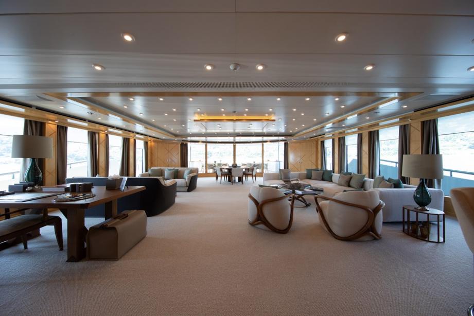 yacht AHS