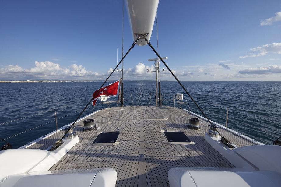 yacht Nephele