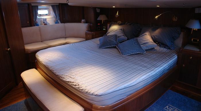 yacht Adesa