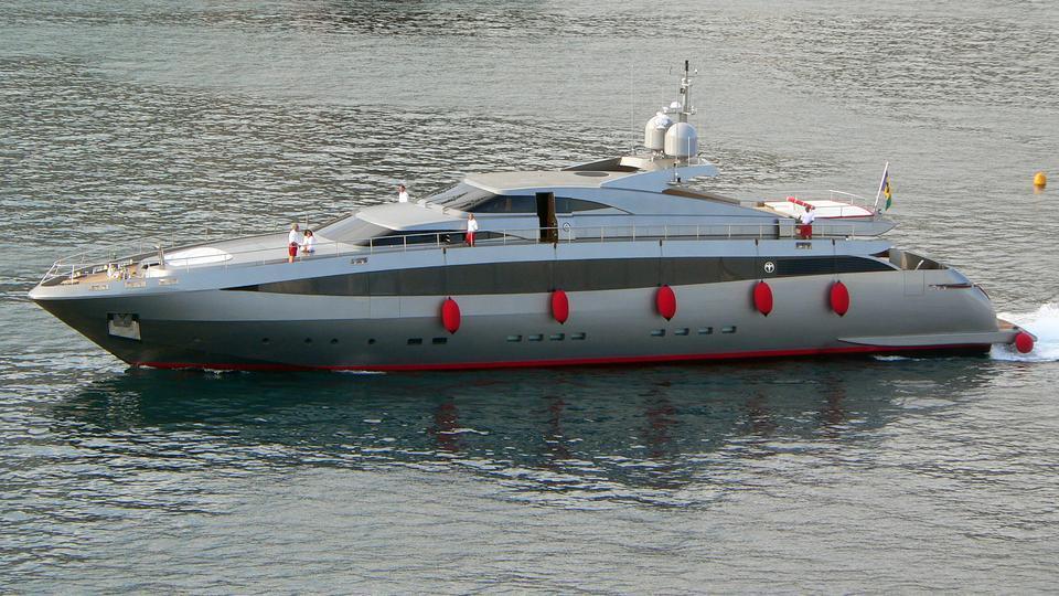 yacht Nina J