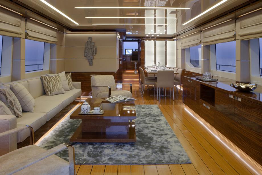 yacht Como