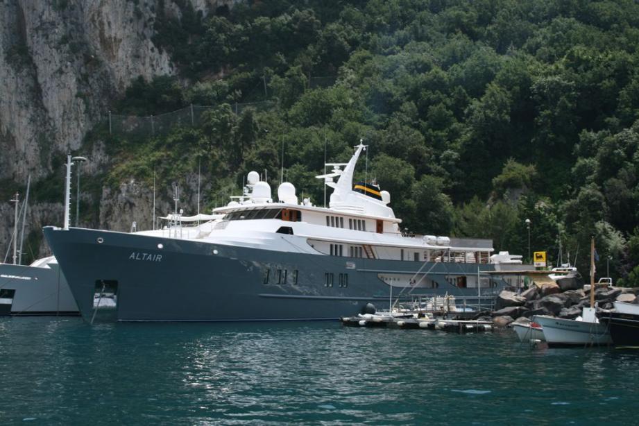 yacht Altair