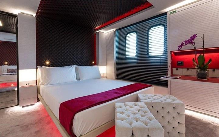 yacht Ocean Paradise
